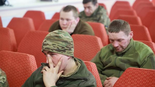 Следователи РФ допросили около 4 тыс. сдавшихся в плен украинских военных<br />
