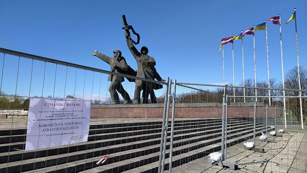 СКР оценит законность решения Латвии о сносе памятника Освободителям Риги<br />
